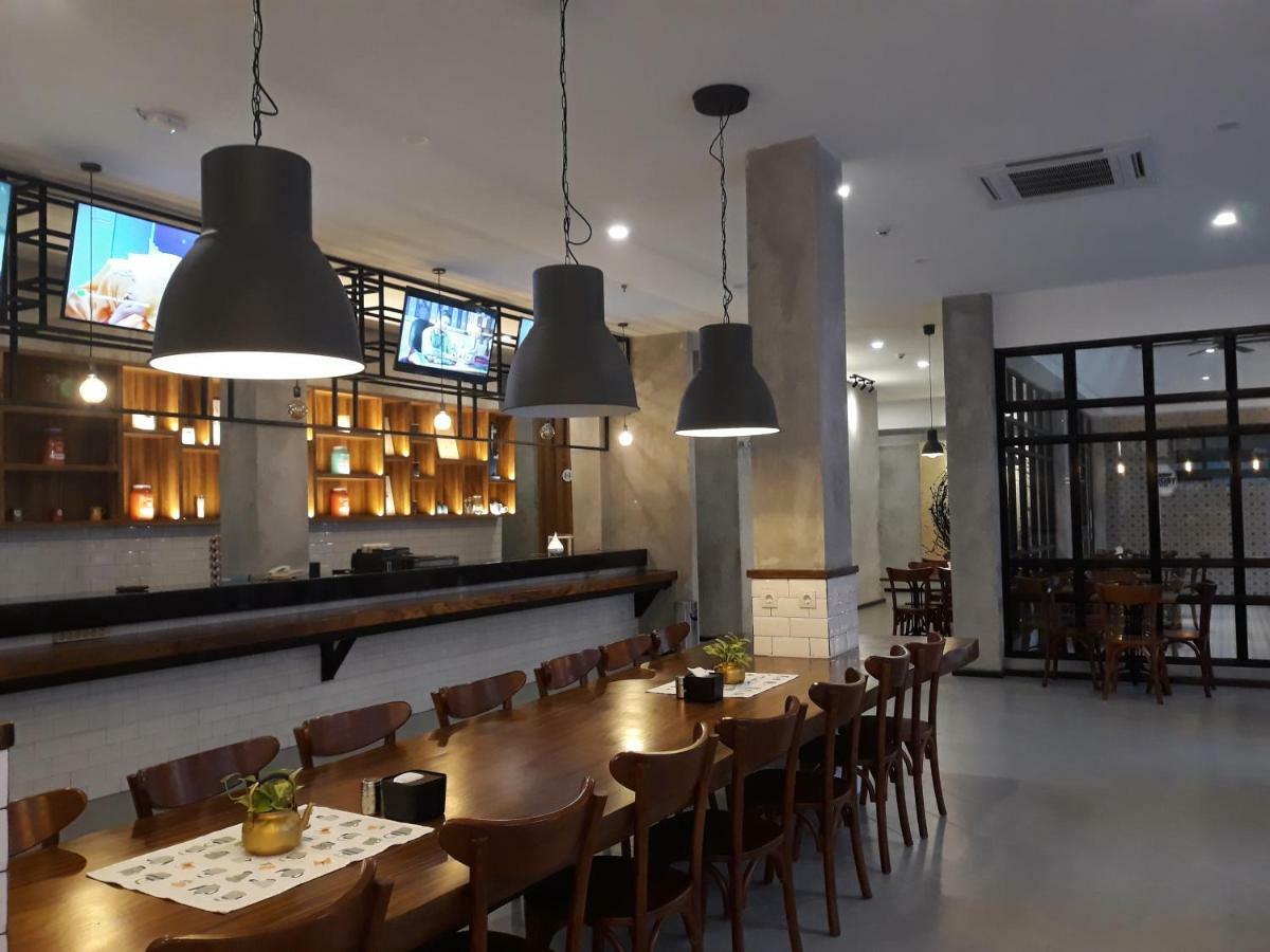 Kama Hotel Medan Ngoại thất bức ảnh